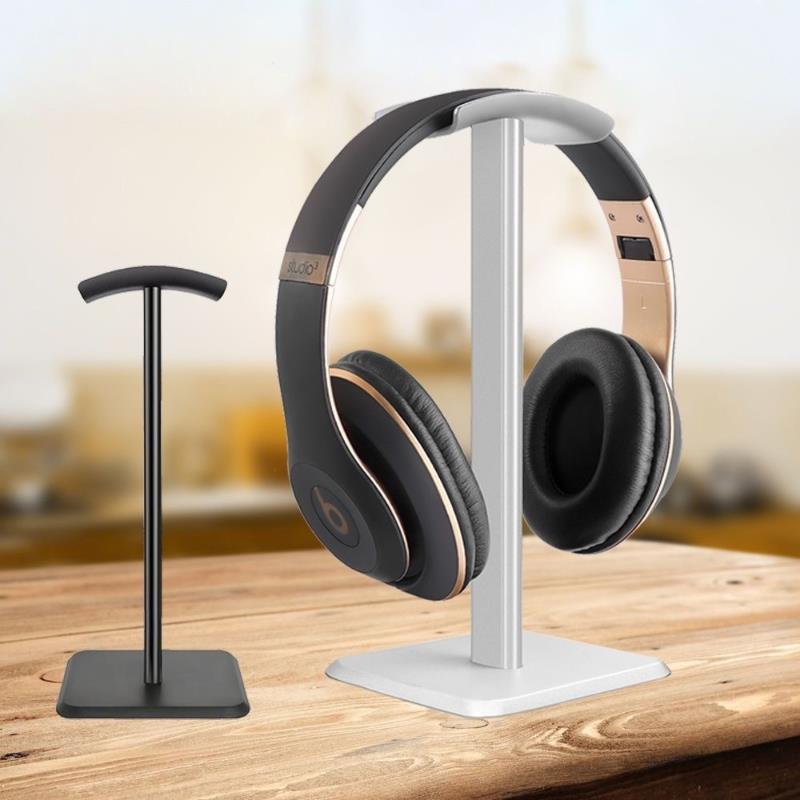 حامل سماعات رأس بلاستيكي عالمي - مراجعة Gaming Accessories Setup وسعره