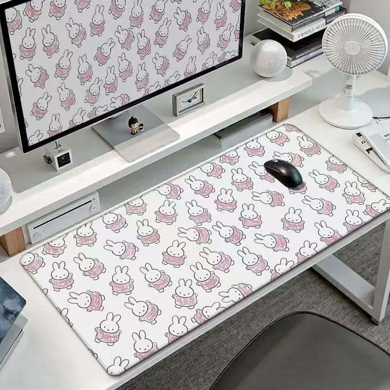وسادة فأرة كبيرة لطيفة على شكل - مراجعة Gaming Accessories Table وسعره