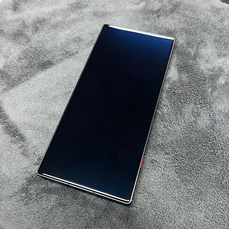حافظة هاتف Nubia Red magic 8pr - مراجعة Gaming Accessories For Your Phone وسعره
